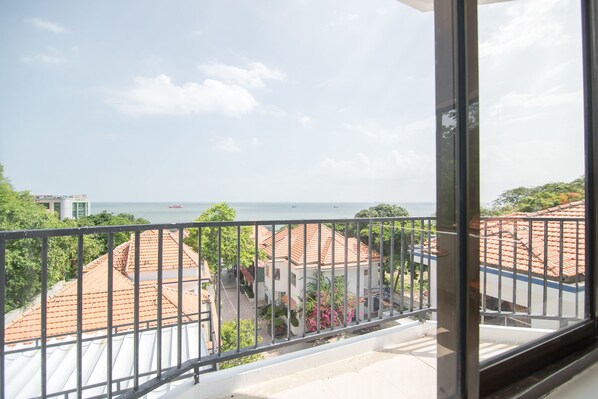 Sistema de insonorización, wifi gratis y ropa de cama