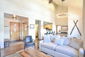 Télévision, cheminée