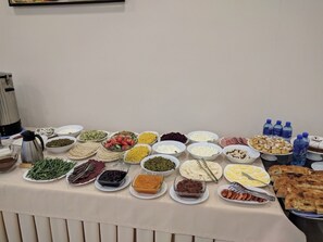 Daily buffet breakfast for a fee - GreenWood Hotel (Dilijan)
