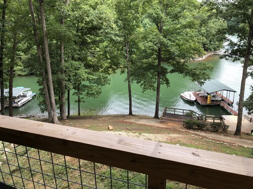 Keowee SC  lake home