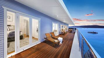 3 bedrooms, desk, iron/ironing board, WiFi