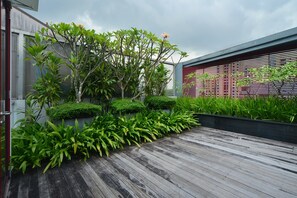 2 Bedroom Residence Suite with Roof Terrace | Free WiFi