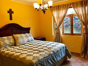 6 bedrooms, iron/ironing board, WiFi, bed sheets