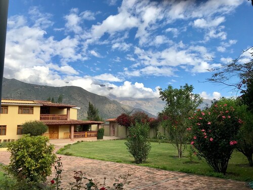 Gorgeous Retreat: Incredible views of the largest snow-capped mountains in Perú