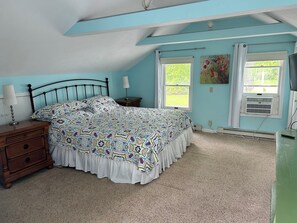 3 bedrooms, iron/ironing board, WiFi, bed sheets - Quiet and cozy cottage, in town (Frankfort)