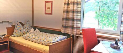 1 chambre, bureau, Wi-Fi, draps fournis