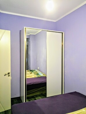 1 chambre, bureau, Wi-Fi gratuit, draps fournis