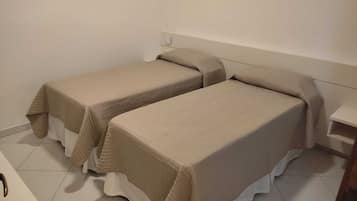 Executive Suite, 2 Single Beds