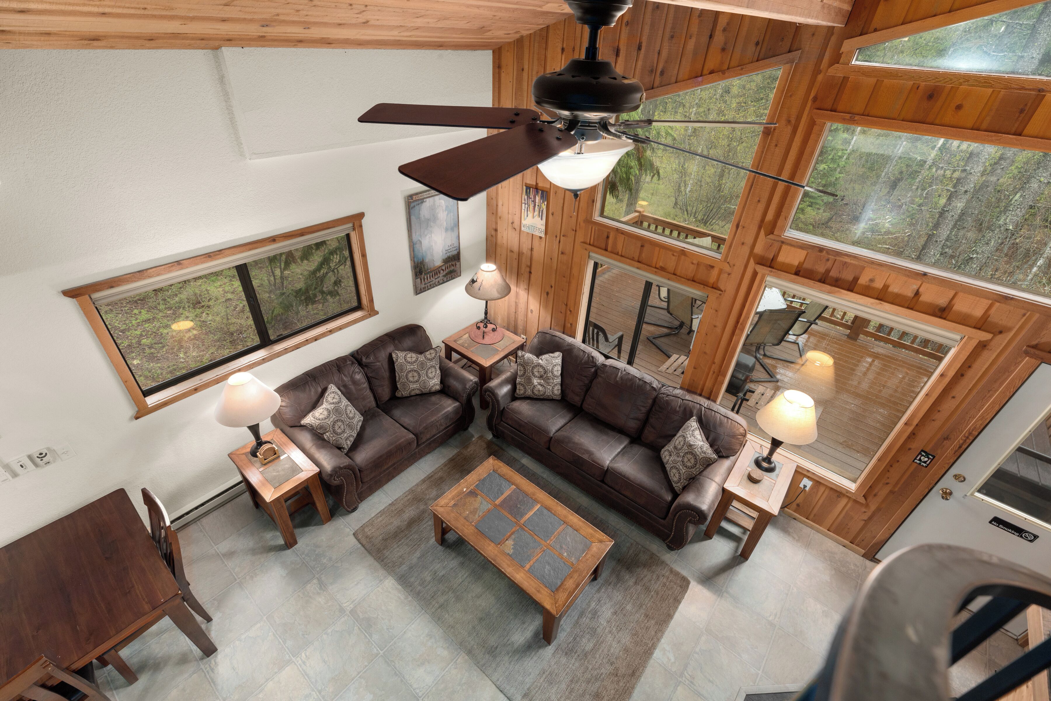 Télévision, cheminée