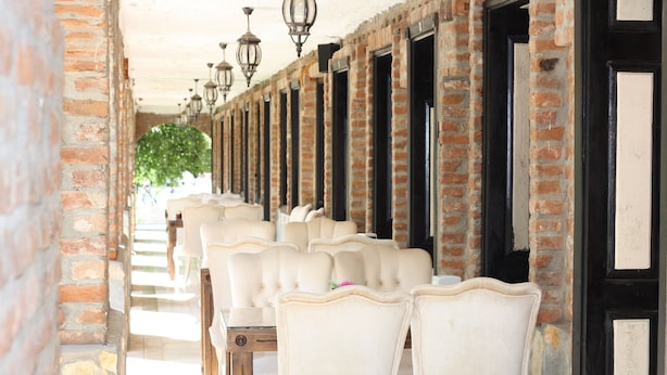 Porch - Antik Manastir Butik Otel (Edremit)