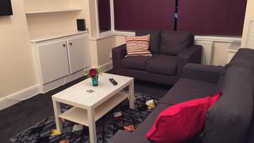 House, Private Bathroom, Garden View (3 Bedroom) | 3 bedrooms