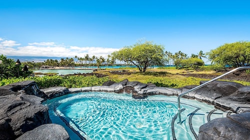 🏖️Kolea Luxury | Walk to Beach, Restaurants, Shopping | Concierge Included