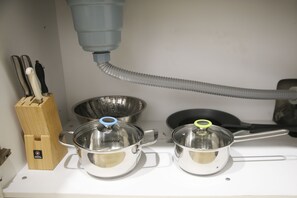 Fridge, microwave, stovetop, electric kettle