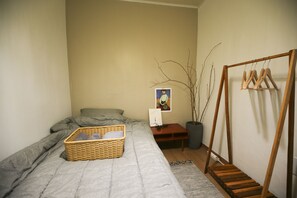 Basic Single Room | Interior