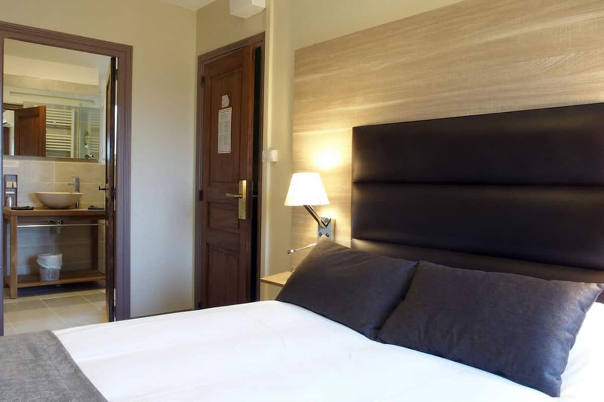 Tweepersoonskamer | Babybedden, gratis wifi, beddengoed