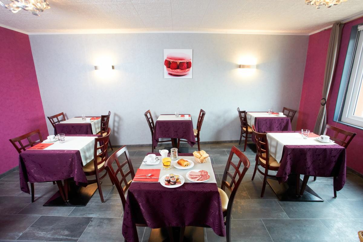 Daily buffet breakfast (EUR 10 per person)