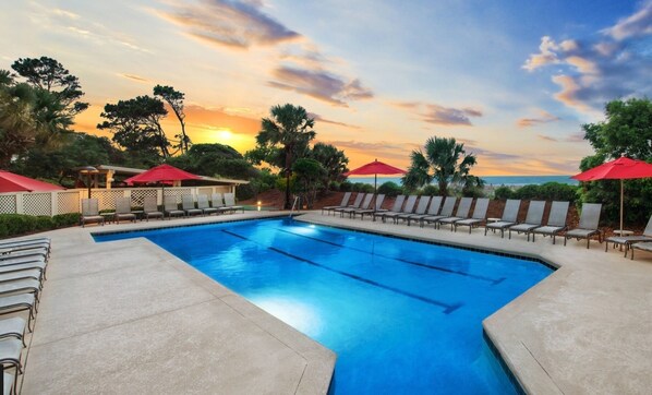 Piscine extérieure, piscine chauffée