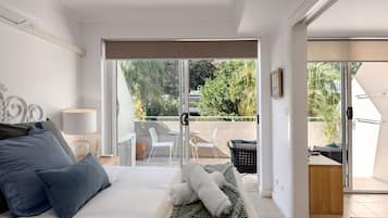 1 chambre, fer et planche Ă repasser