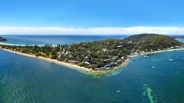 Beach nearby - Oceans Eleven  - Iluka 11 - Palm Beach (Palm Beach)