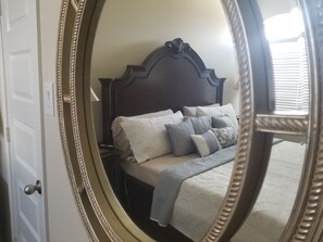 4 bedrooms, iron/ironing board, free WiFi, bed sheets