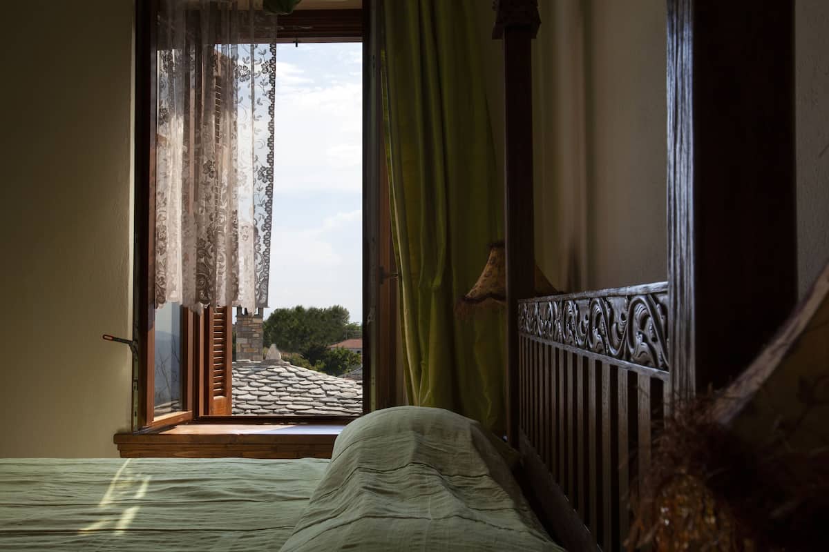 Deluxe Room, Fireplace, Garden View | Hypo-allergenic bedding available, desk, laptop workspace