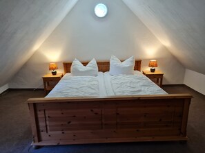 2 室のベッドルーム、WiFi、ベッドシーツ