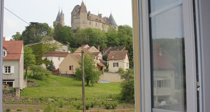 Gite de charme rénové à Larochepot dans les Hautes Cotes de Beaune en Bourgogne