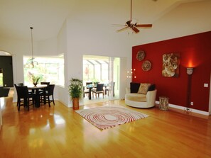 House | Living room | Flat-screen TV, DVD player - Amazing Lagoon (Rotonda West)