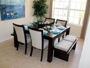 Casa | Cocina privada | Parrilla de estufa, lavavajillas y utensilios de cocina