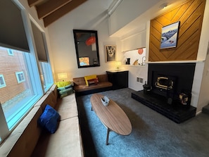 Smart-tv, pejs, videospil, dvd-afspiller