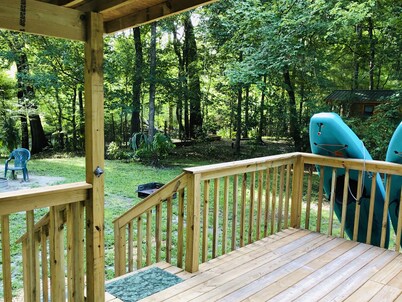 Cabin on Sante Fe Inlet in Three River Estates (walking distance to park)
