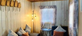 Cabaña en la entrada de Sante Fe en Three River Estates (a poca distancia del parque)