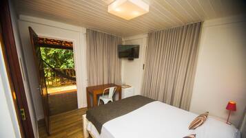 Deluxe Double Room, Balcony | Pillowtop beds, minibar, desk, soundproofing