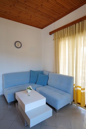 ทีวีจอแบน