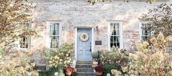 Historic Cottage in the Heart of the Village