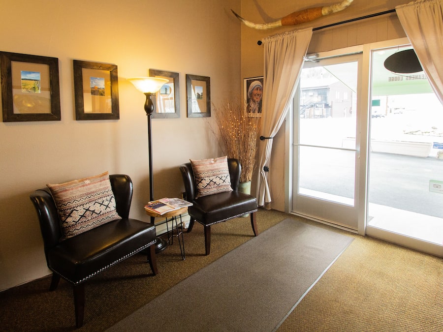 Pintu masuk properti