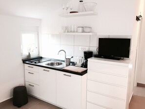 Fridge, oven, stovetop, coffee/tea maker - Beautiful, modern apartments on Ciovo, Croatia. (Okrug Gornji)