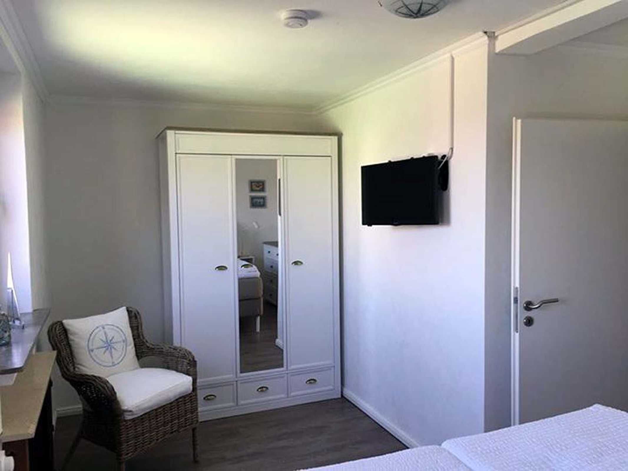 1 chambre, bureau, draps fournis