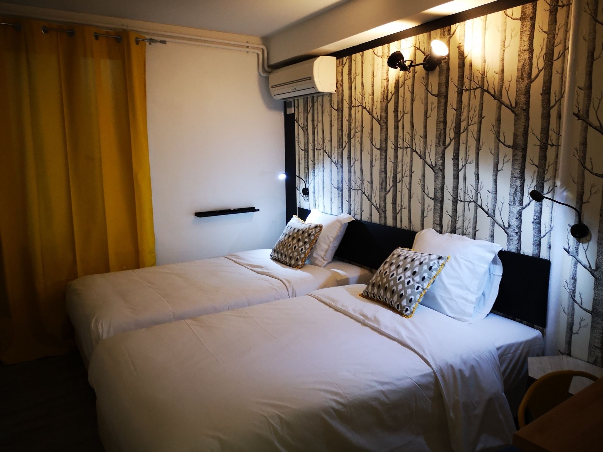 deluxe twin room | desk, blackout curtains, soundproofing, free cots/infant beds