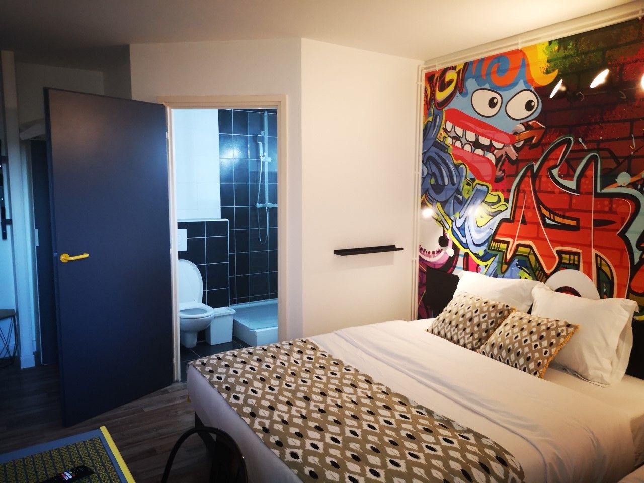 deluxe double room | desk, blackout curtains, soundproofing, free cots/infant beds