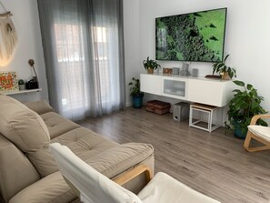 Smart-TV, fotballspill og bøker