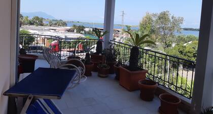 Appartement spacieux et panoramique Ă 100 mĂštres de la Casina Vanvitelliana