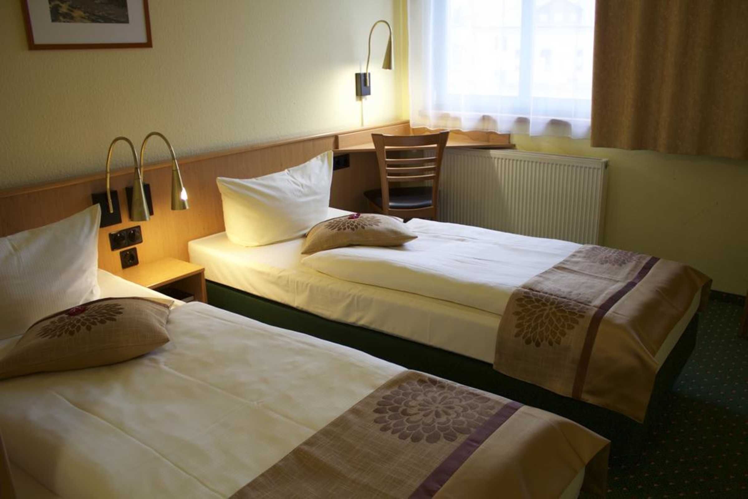 1 Schlafzimmer, Schreibtisch, Reisekinderbett, WLAN