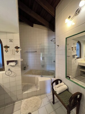 Superior-Doppelzimmer, 1 Queen-Bett | Badezimmer