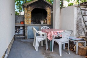 Grill-/Picknickplatz