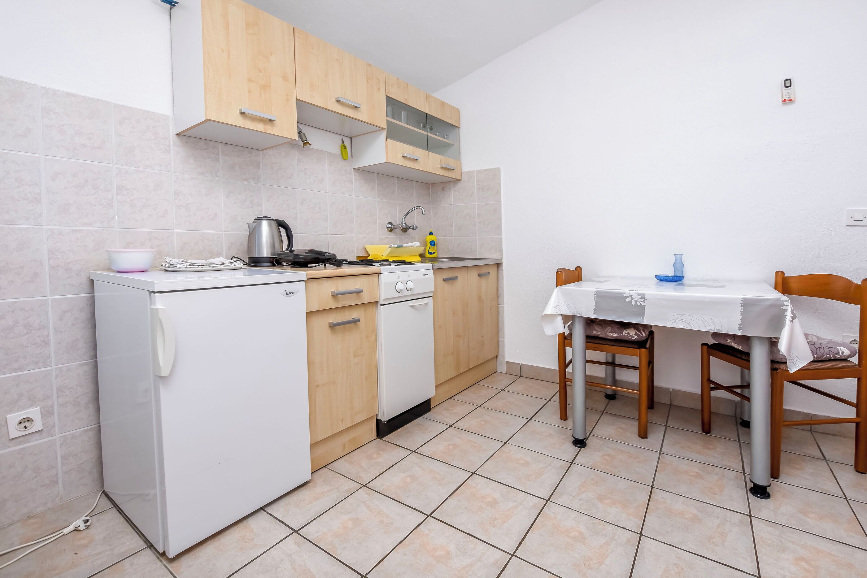 Apartment (A3) | Private kitchen | Fridge, microwave, stovetop, espresso maker
