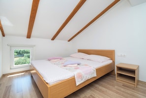 Apartment (A1)