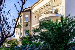 Building design - Apartment and Rooms Ana (Podstrana)