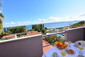 Apartment (A1) | Terrace/patio - Apartments Ana (Dugi Rat)