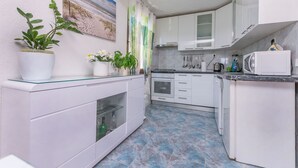 Căn hộ (A5) | Bếp riêng